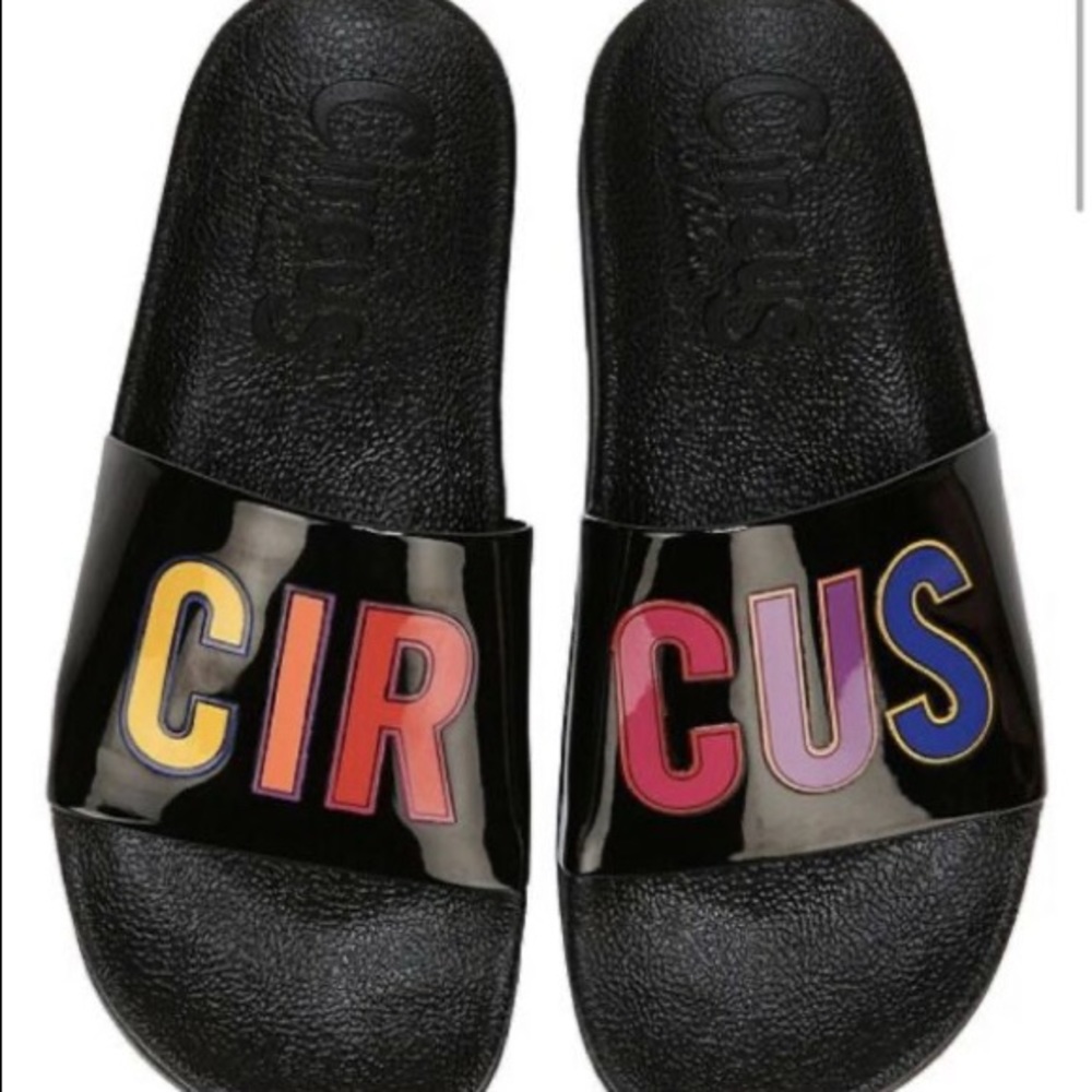 NEW woman’s circus slides
